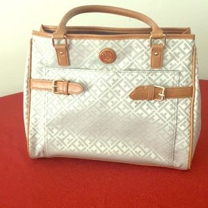 Tommy Hilfiger hand bag